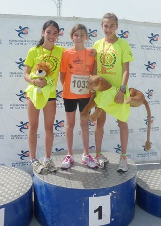 200 PARTICIPANTES EN EL AUTONÓMICO DE PRUEBAS COMBINADAS DE PRUEBAS COMBINADAS DE CATEGORIAS MENORES, CON EXCELENTE AMBIENTE Y MARCAS NOTABLES